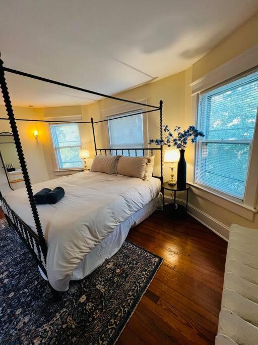 4 Bedroom Dc'S Best Location With Parking, Walk To Clarendon Metro, Shopping And Nightlife! Arlington Exterior foto
