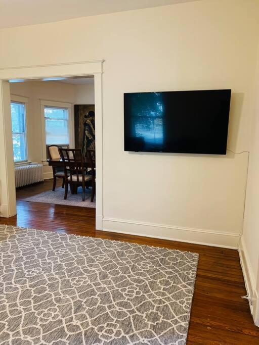4 Bedroom Dc'S Best Location With Parking, Walk To Clarendon Metro, Shopping And Nightlife! Arlington Exterior foto