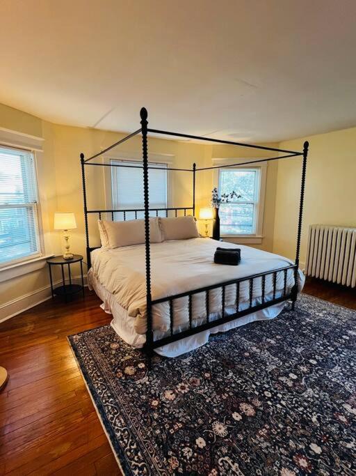 4 Bedroom Dc'S Best Location With Parking, Walk To Clarendon Metro, Shopping And Nightlife! Arlington Exterior foto