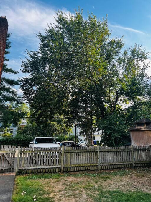 4 Bedroom Dc'S Best Location With Parking, Walk To Clarendon Metro, Shopping And Nightlife! Arlington Exterior foto