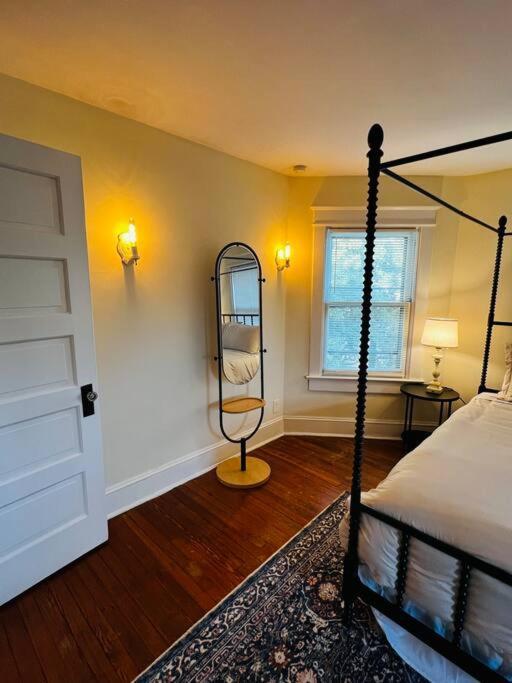 4 Bedroom Dc'S Best Location With Parking, Walk To Clarendon Metro, Shopping And Nightlife! Arlington Exterior foto