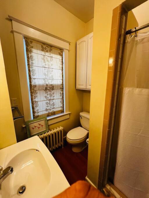 4 Bedroom Dc'S Best Location With Parking, Walk To Clarendon Metro, Shopping And Nightlife! Arlington Exterior foto